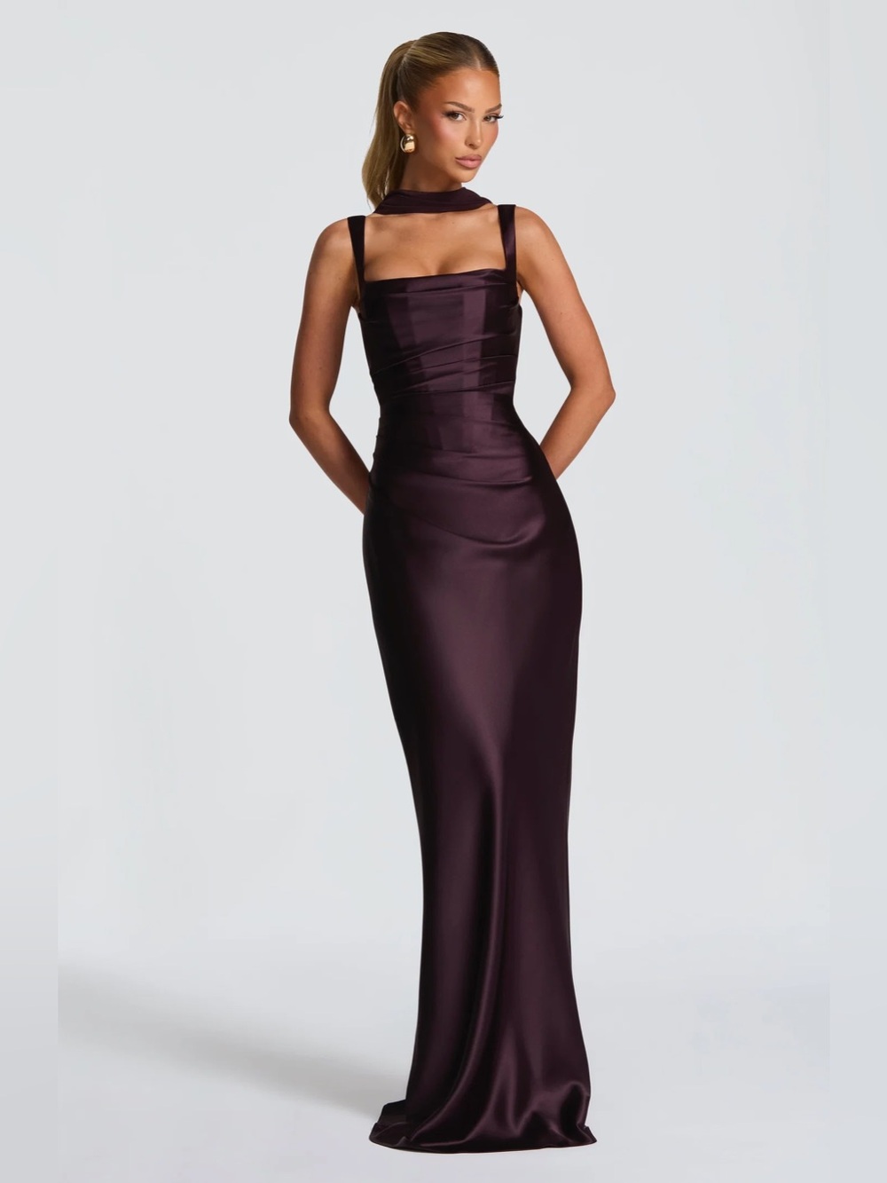 Sleeveless Square-Neck Maxi Gown in Deep Plum